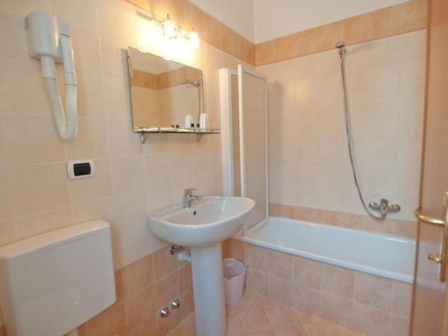 غابي Residence Hotel Moderno المظهر الخارجي الصورة